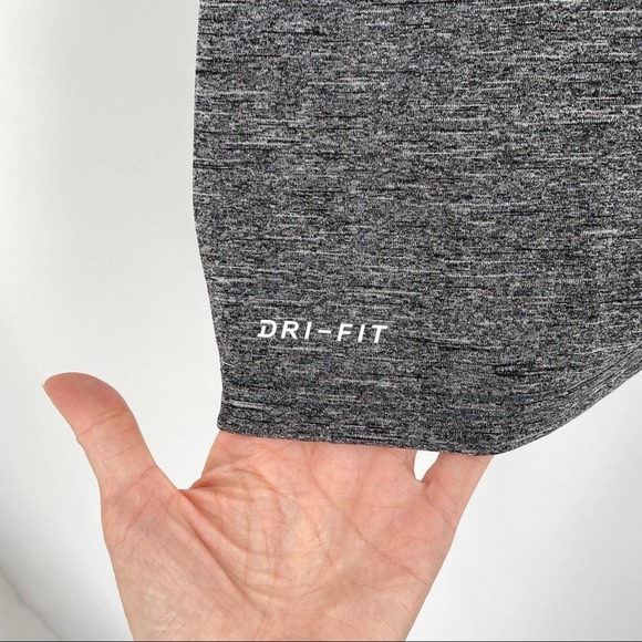 NEW Nike Swim Men's Dri Fit Heather Grey Hydroguard Tee T-Shirt - Picture 6 of 10